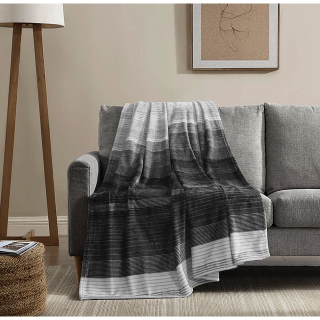 Social Standard by Sanctuary Oversized Plush Throw, Luxuriously Soft, Wrinkle Resistant, Easy Care