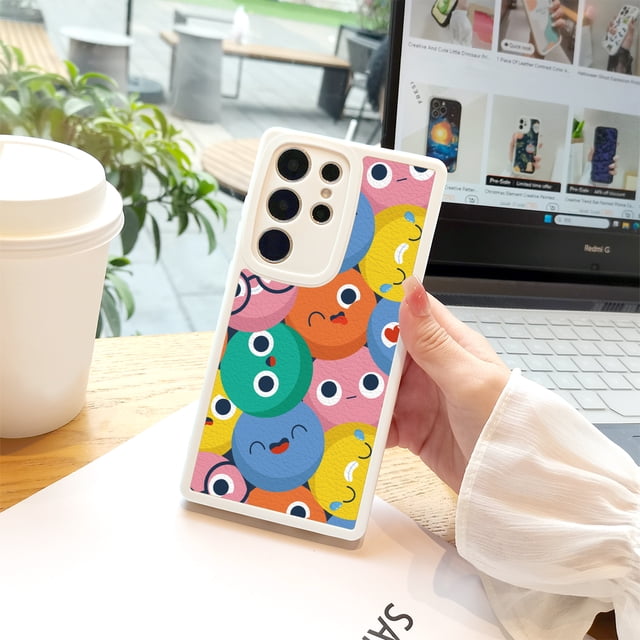 ¡Transforma tu iPhone en una declaración de moda con preciosas pegatinas y fundas modernas!