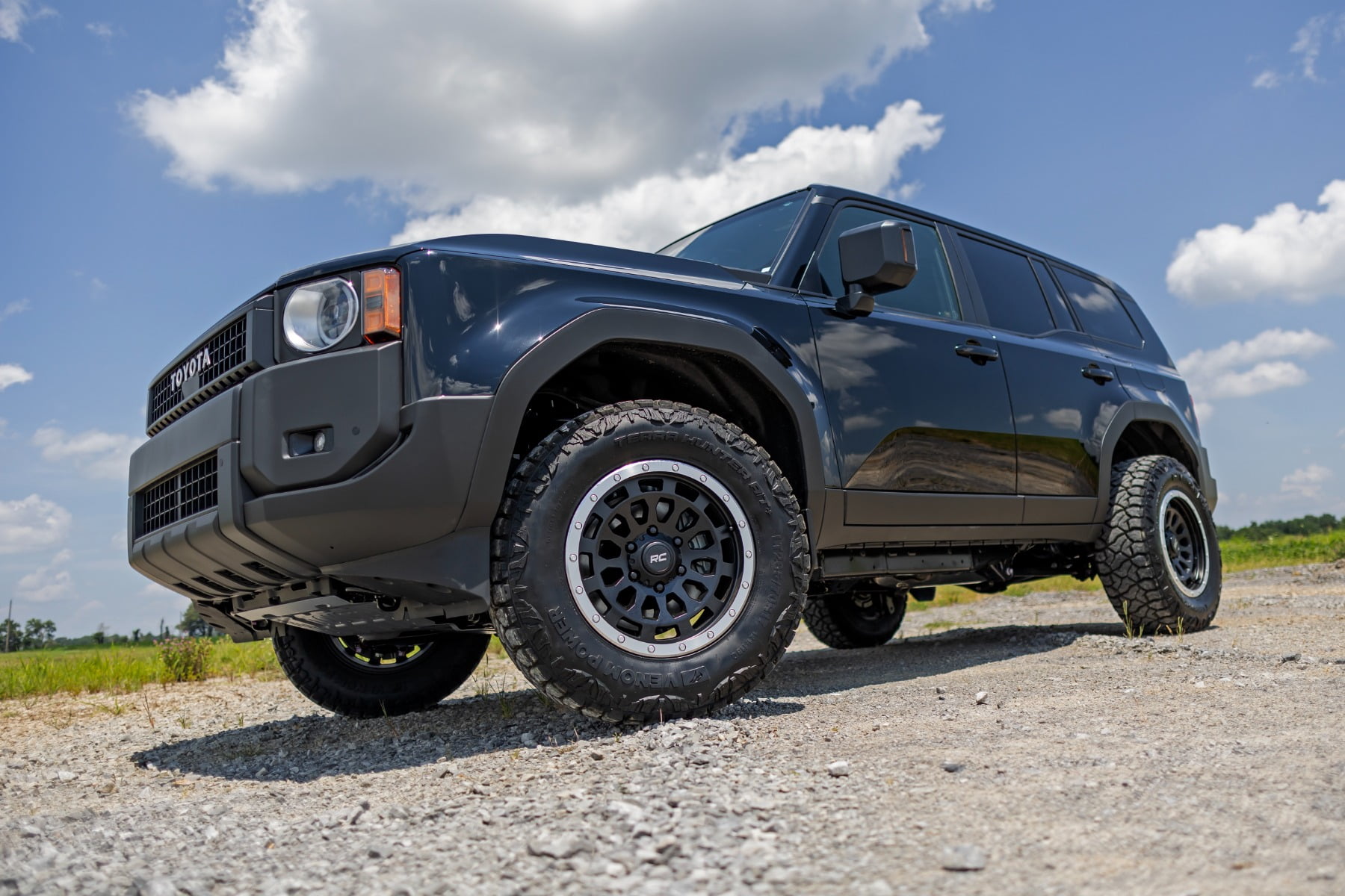 Rough Country 1" Leveling Kit for 24-26 Toyota Land Cruiser 4WD - 72900_A