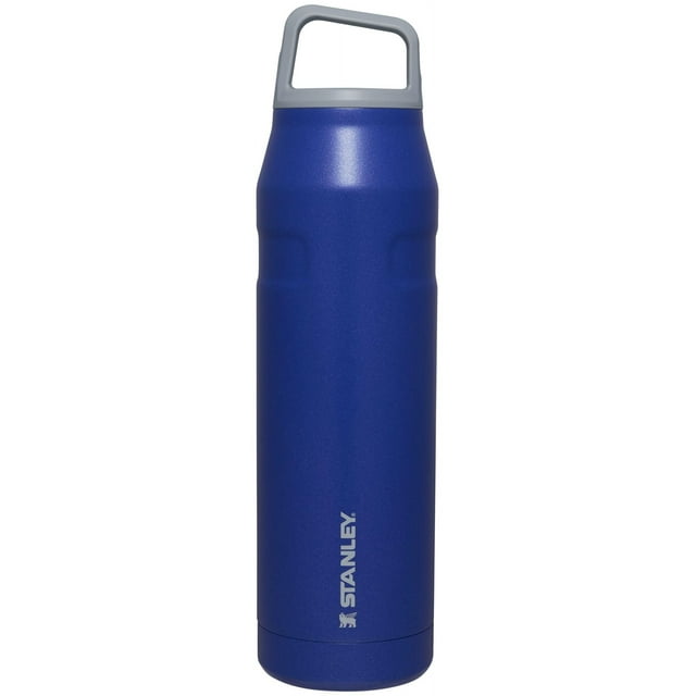 Botella de agua Stanley IceFlow Cap and Carry+ de acero inoxidable de 1 litro