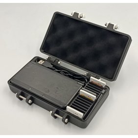 Rugged Protective Carrying Case - Nintendo New 3DS - Holds 16 Games and USB Cable