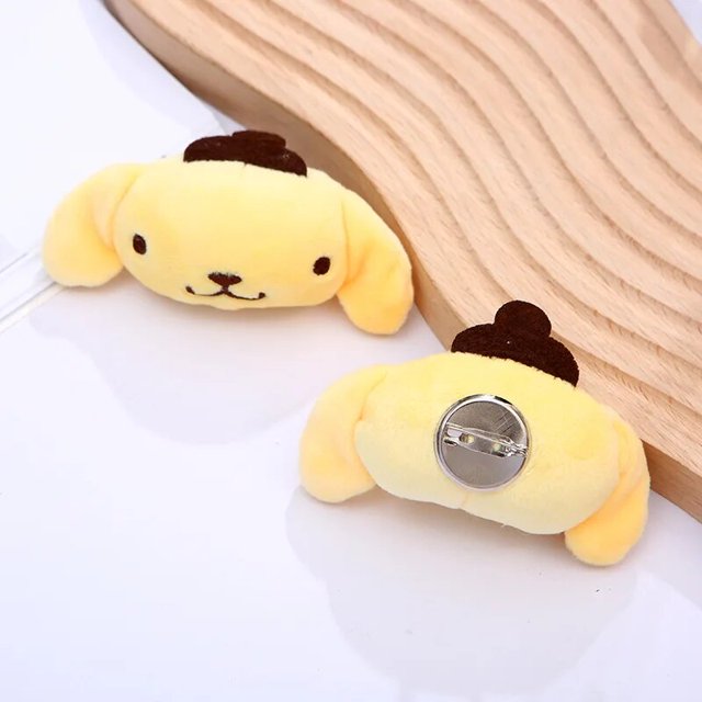 Broche de muñeca Sanrio Melody Kuromi Cinnamoroll Pochacco, bolsa de dibujos animados, calcetines, accesorios para la cabeza, colgante, regalo de colección de peluche, 1 ud.