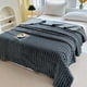 thumbnail image 1 of Manta de forro polar suave para sofá | Diseño a rayas de 200 x 180 cm | Manta de poliéster cálida y acogedora para sofá, cama o viajes | Regalo decorativo, 1 of 6