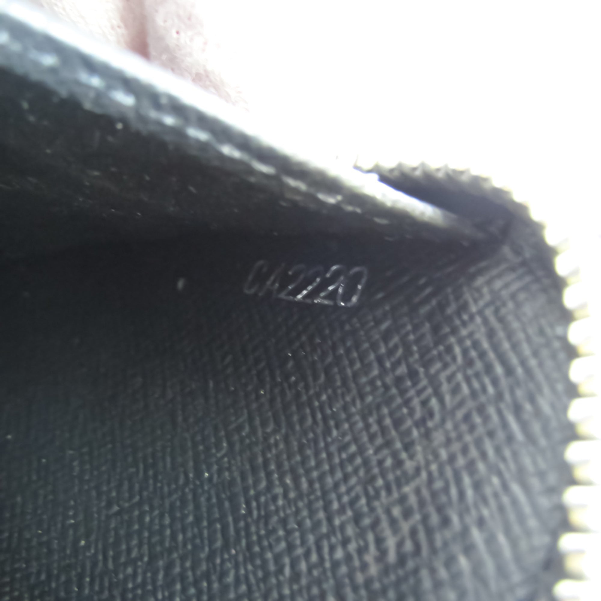 Louis Vuitton Taiga Leather Pocket Organizer Zippy Wallet Black