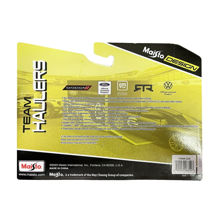 Maisto 11404-22C 1 to 64 Scale 2006 Dodge Magnum R-T Red