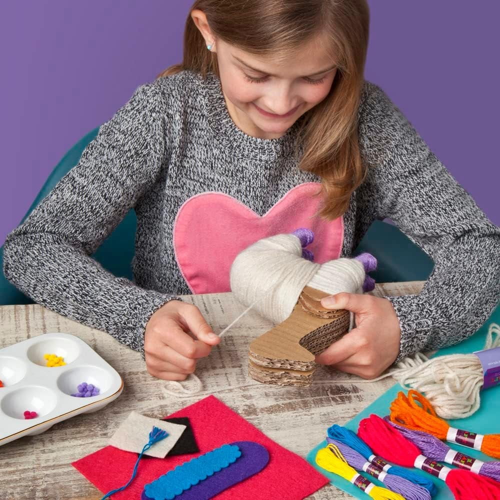 Craft-tastic Yarn Llama Kit