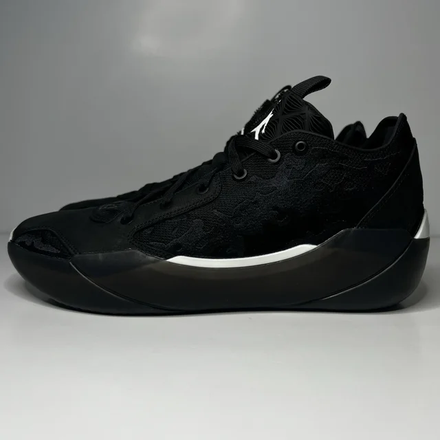 A i r-Jor-dan 39 ‘Lumiere’ Black Sneakers, Size 10.5 BNIB FQ0213-001