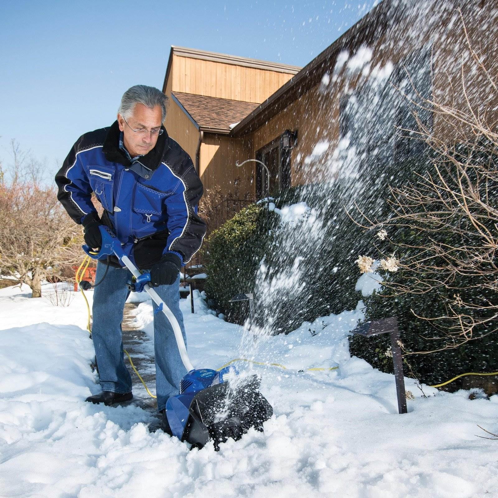 Snow Joe 10-Amp Corded Electric Snow Blower Shovel, 11-inch with Snow Joe 10-Amp Corded Electric Snow Blower Shovel, 11-inch with