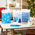 thumbnail image 2 of Sacs Cadeaux Moyens pour les Fêtes (Bleu et Blanc, Lot de 3), 2 of 6