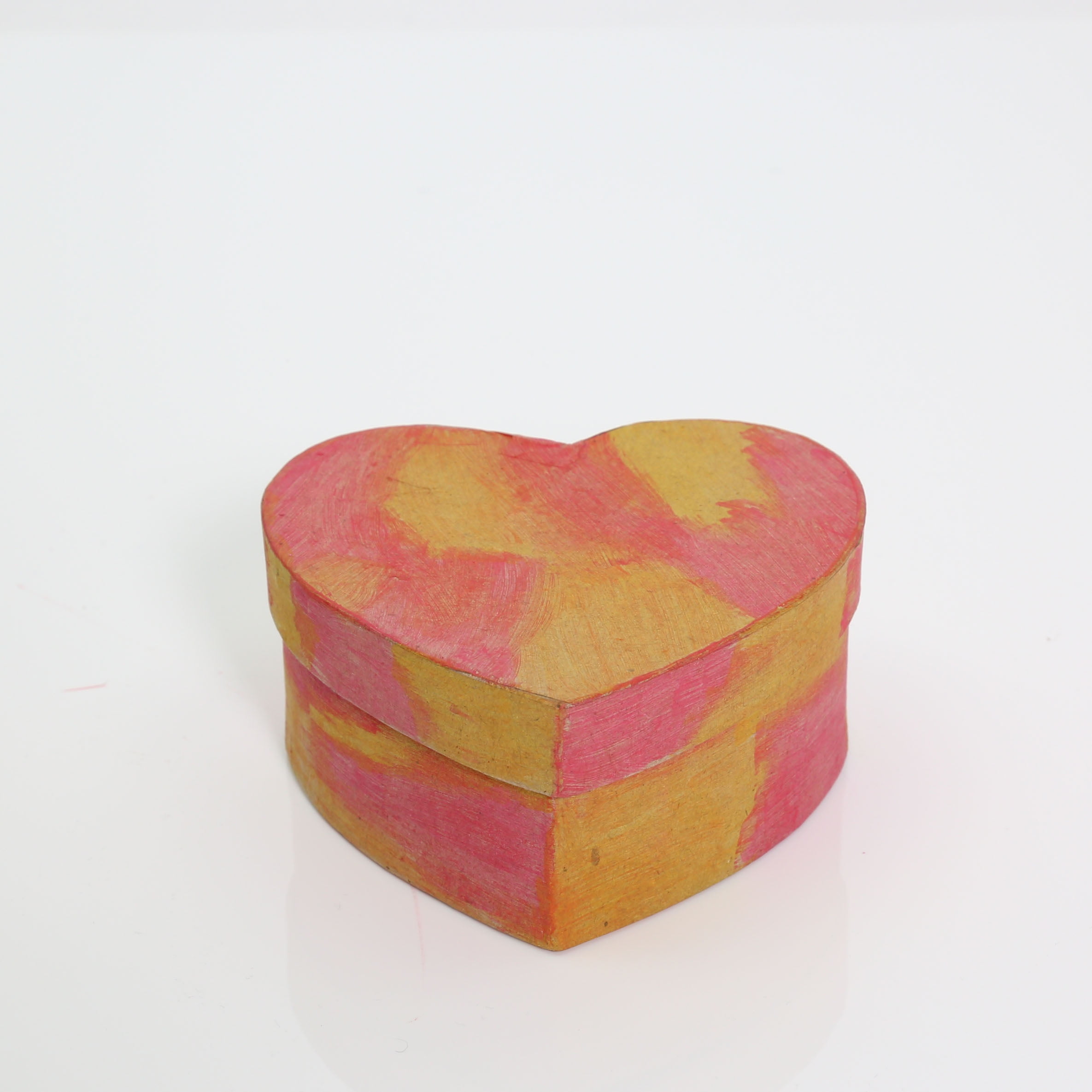 Paper Mache Heart Shaped Box - (7-1/2 x 7-1/2) Heart Shaped Papier Mache  Cardboard Box with Lid - DIY Ready to Decorate for Valentine's Day or  Everyday Craft Projects Heart 7-1/2
