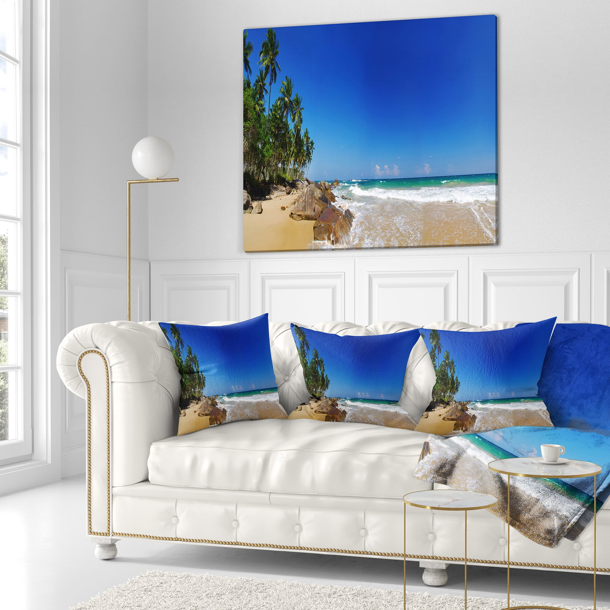 Designart Tropical Paradise - Landscape Photography Throw Pillow - 16x16