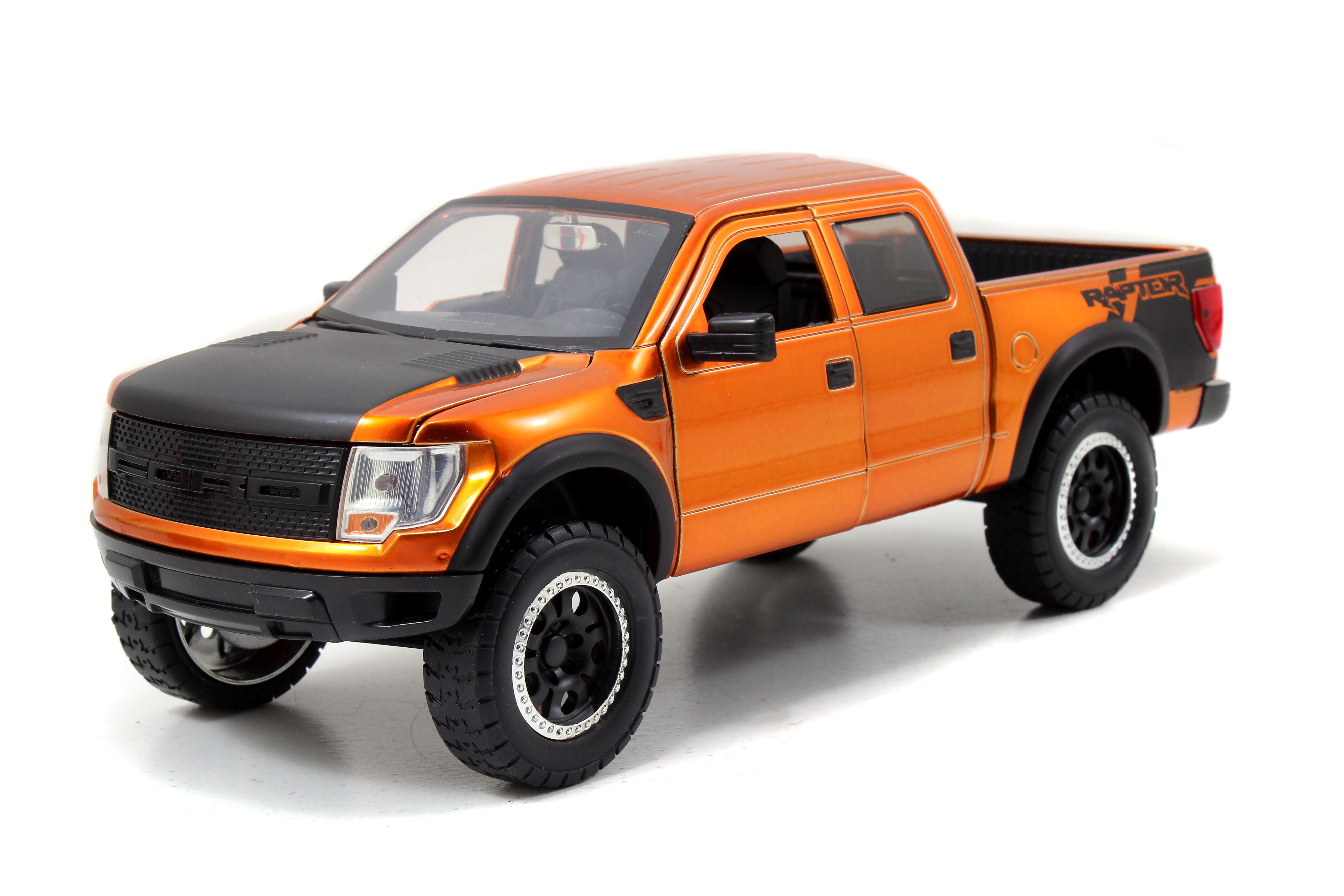 Just Trucks 1:24 2011 Ford F-150 SVT Raptor Die-cast Car with Tire