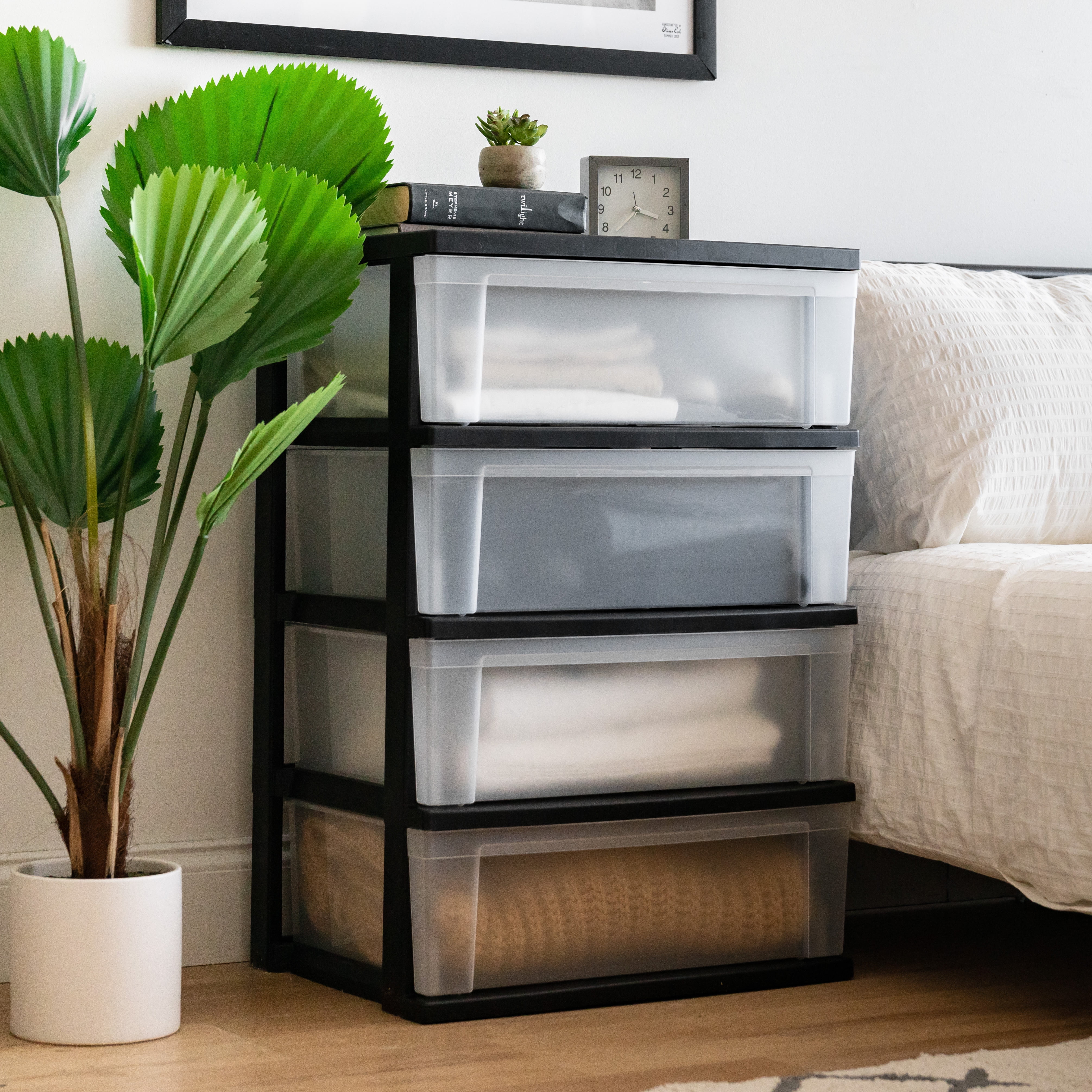 IRIS ,4-Drawer Wide Plastic Storage Drawer Chest, Black