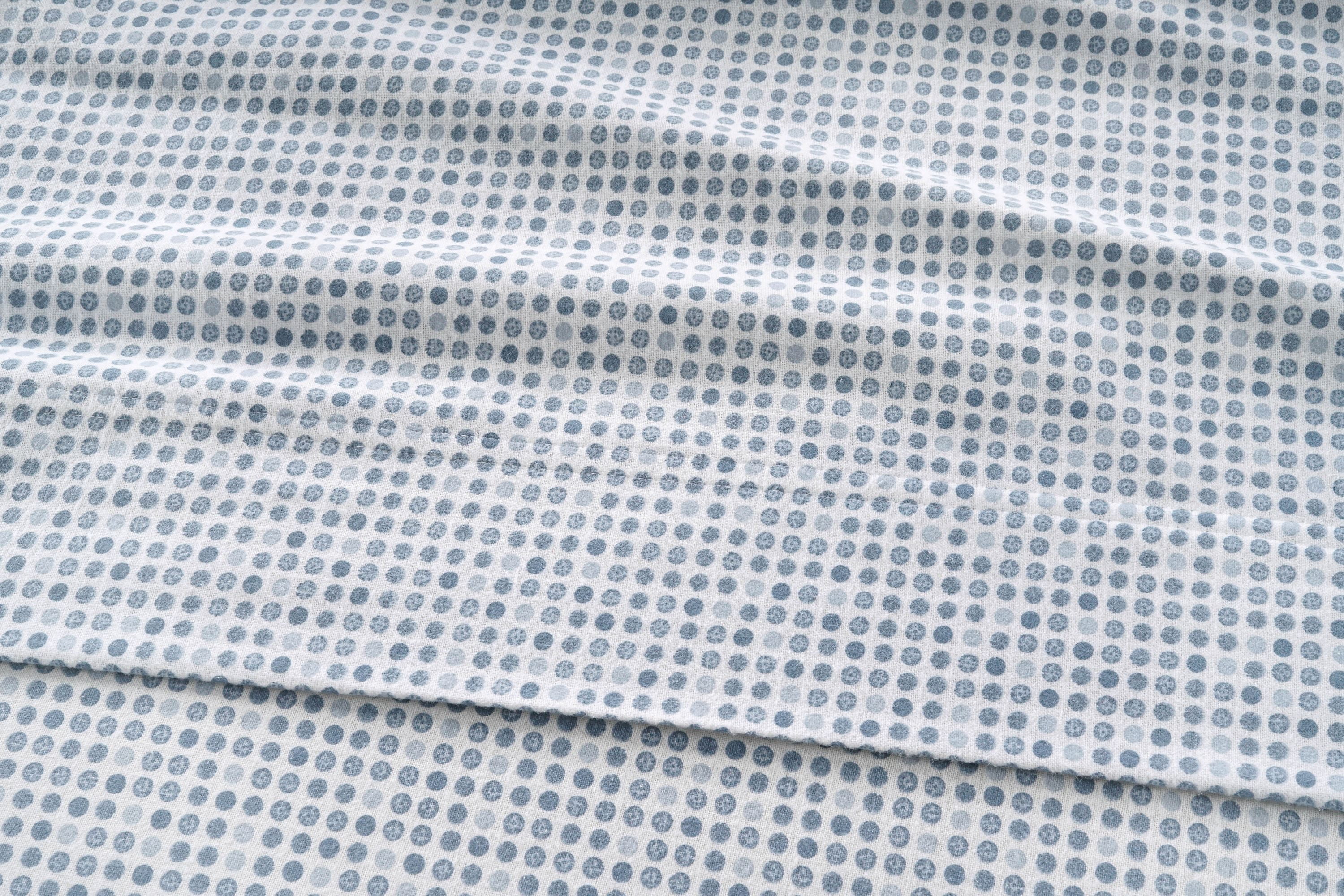 Casa Platino Queen Size Flannel Bed Sheet Set 100% Cotton 4 Piece Deep Pocket Sheets, Polka Dot Blue