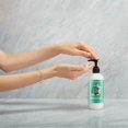 thumbnail image 2 of Loción de manos Caldrea Pear Blossom Agave Scent 320 ml, 2 of 6