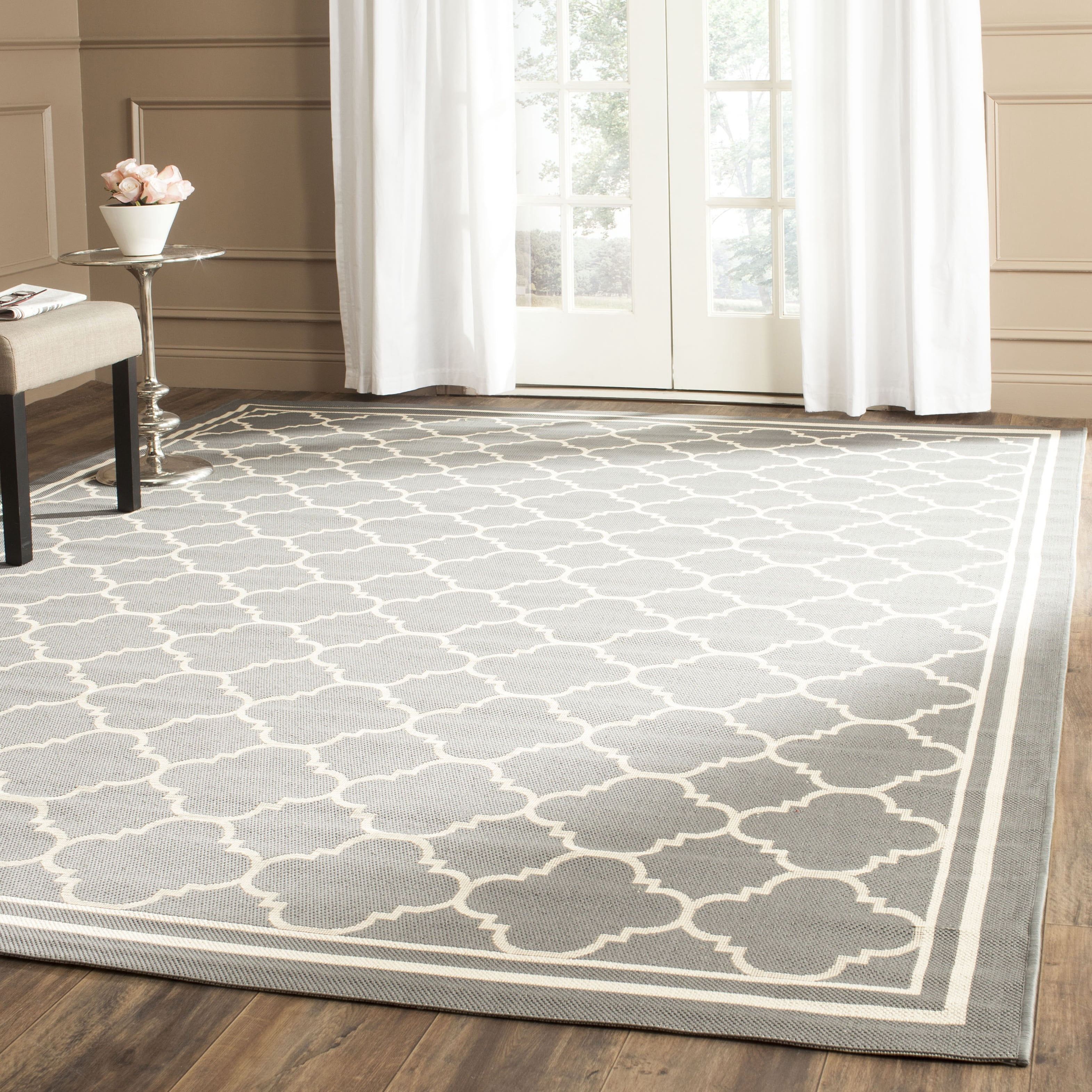 Safavieh Courtyard Alina Geometric Quatrefoil Indoor/Outdoor Area Rug, Anthracite/Beige, 7'10" x 7'10" Square