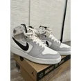 thumbnail image 4 of Size 9.5 - Jo r-dan 1 Mid Light Smoke Grey, 4 of 6