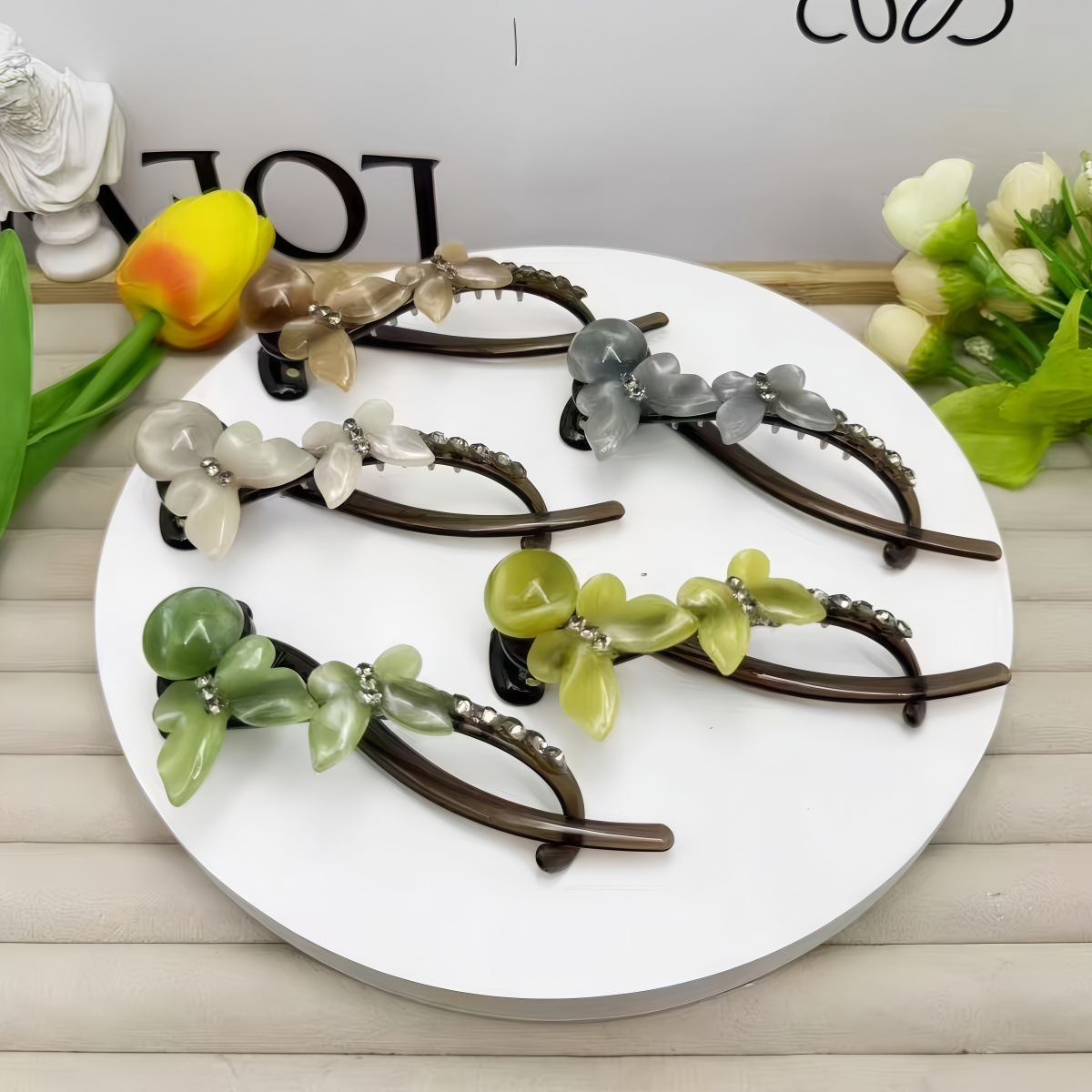 Bead twist clip, premium scratch clip, kitten apple hairpin, hair accessory hairpin.