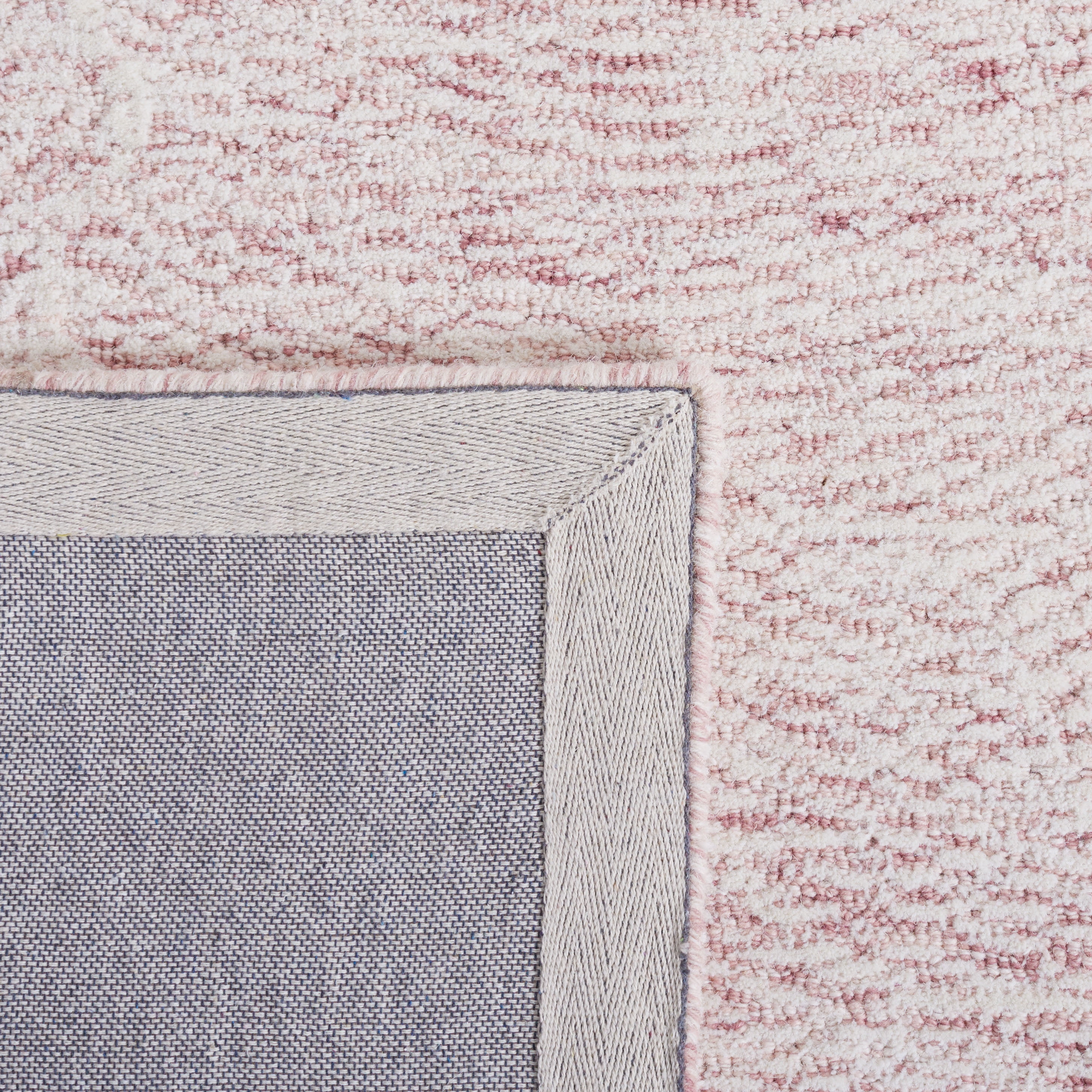 Safavieh Metro Patricia Distressed Area Rug, Pink/Ivory, 6' x 6' Round