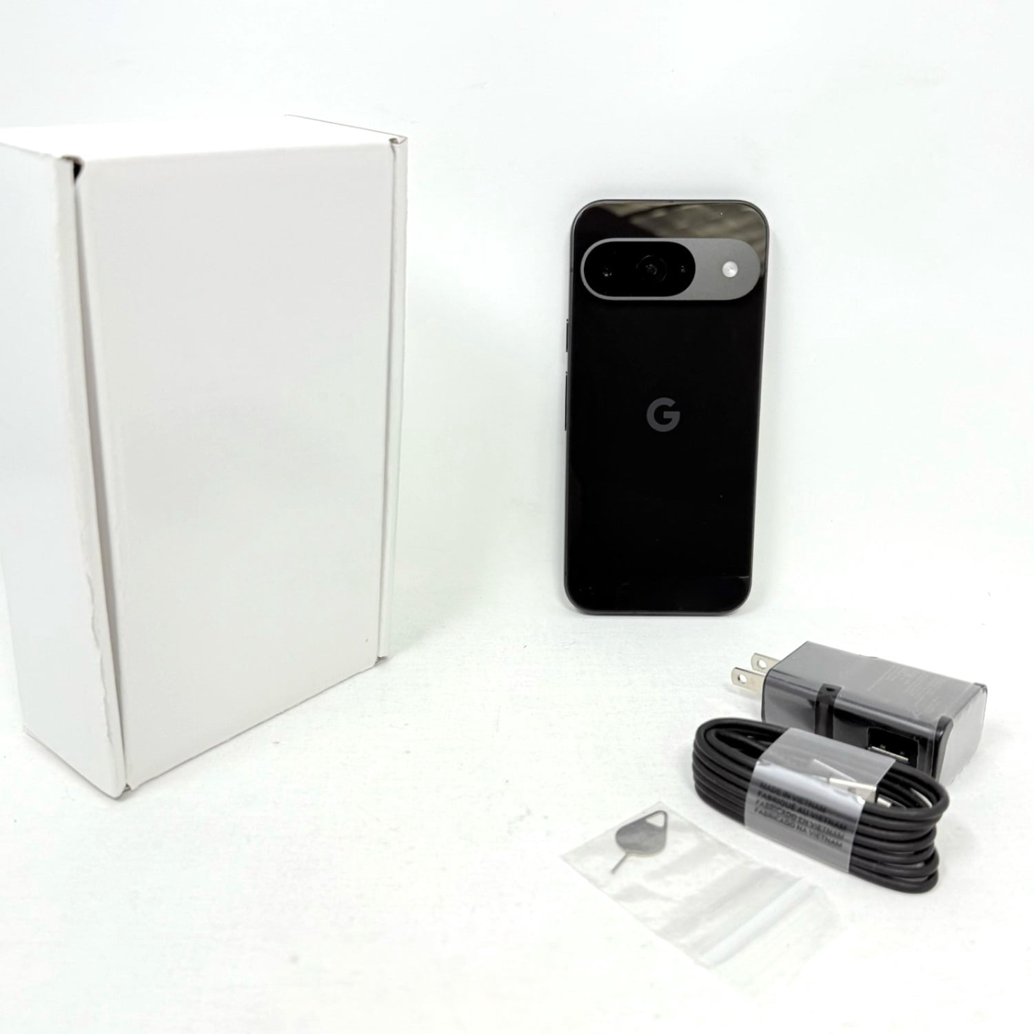 Google Pixel 9 5G 128GB G2YBB Consumer Cellular 6.3" 12GB RAM Smartphone - Obsidian