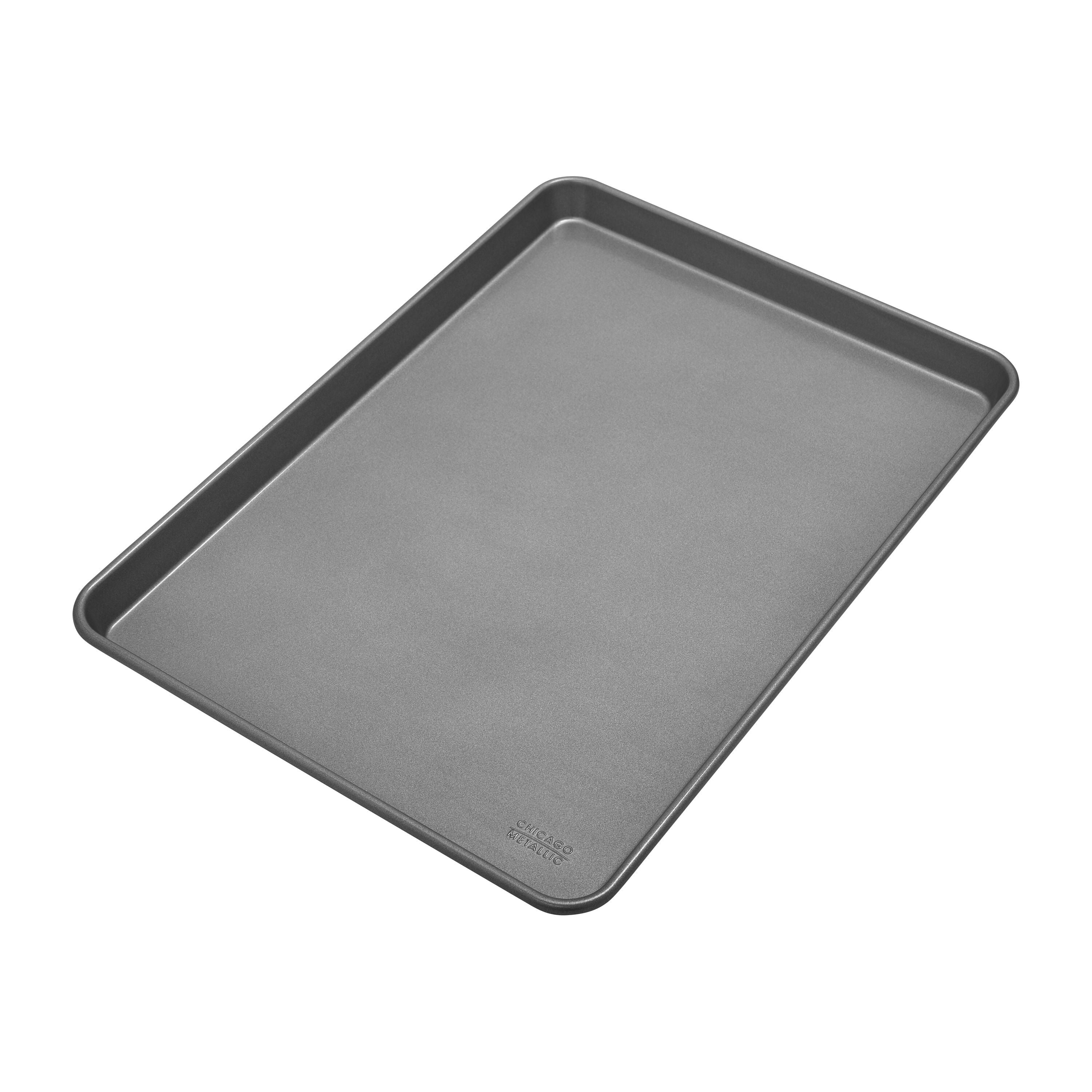 Chicago Metallic Professional CookieJelly Roll Pan 18 x 13 x 1 in.