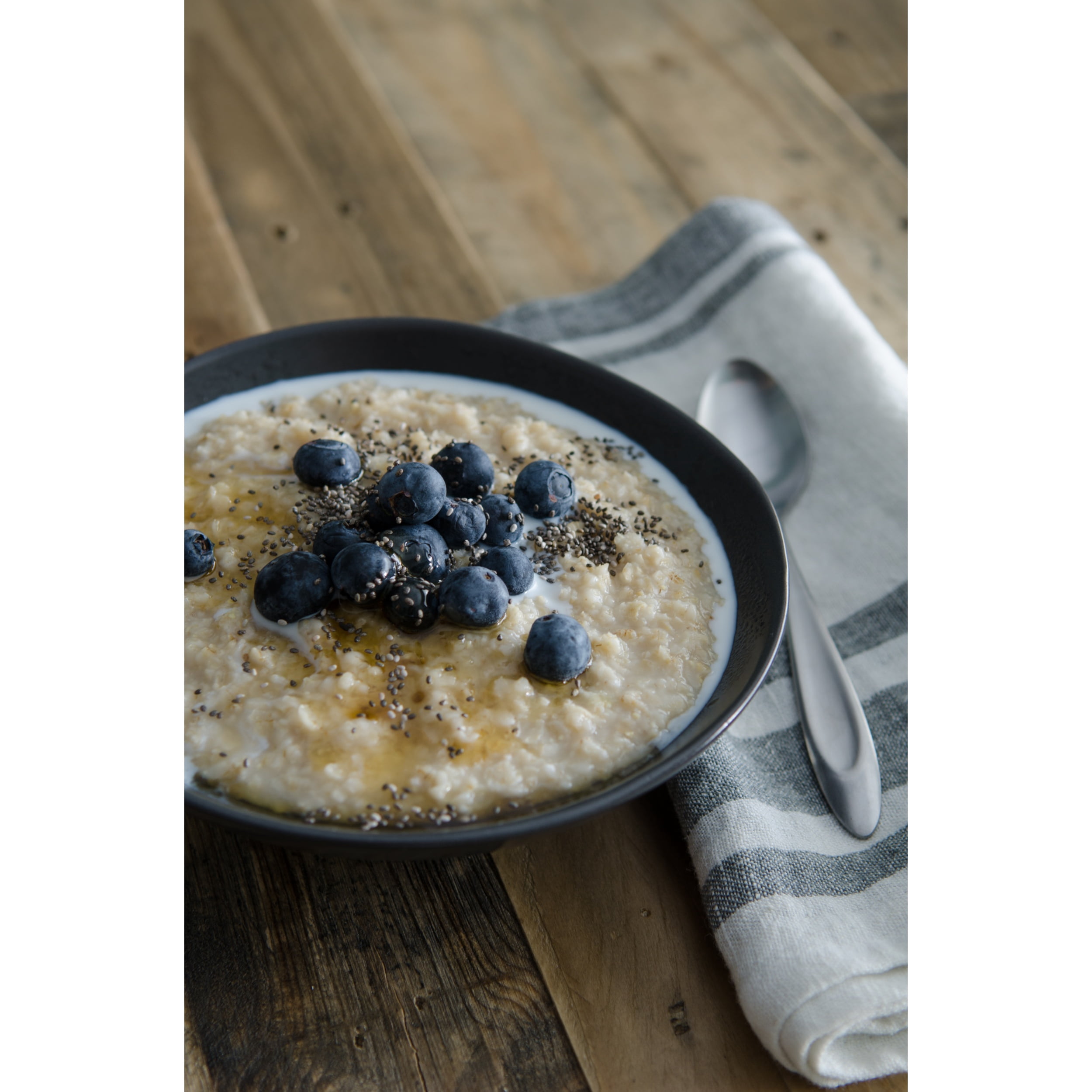 (4 pack) Bob's Red Mill Organic Quick Cooking Rolled Oats, 32 oz Bag