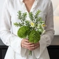 thumbnail image 1 of Ramo de bolas verdes artificiales Centro de mesa floral falso para boda, decoración del hogar, mesa de comedor, sala de estar, estilo moderno, 1 of 6