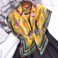 thumbnail image 4 of Bufanda de seda con estampado de moda para mujer, 4 of 5