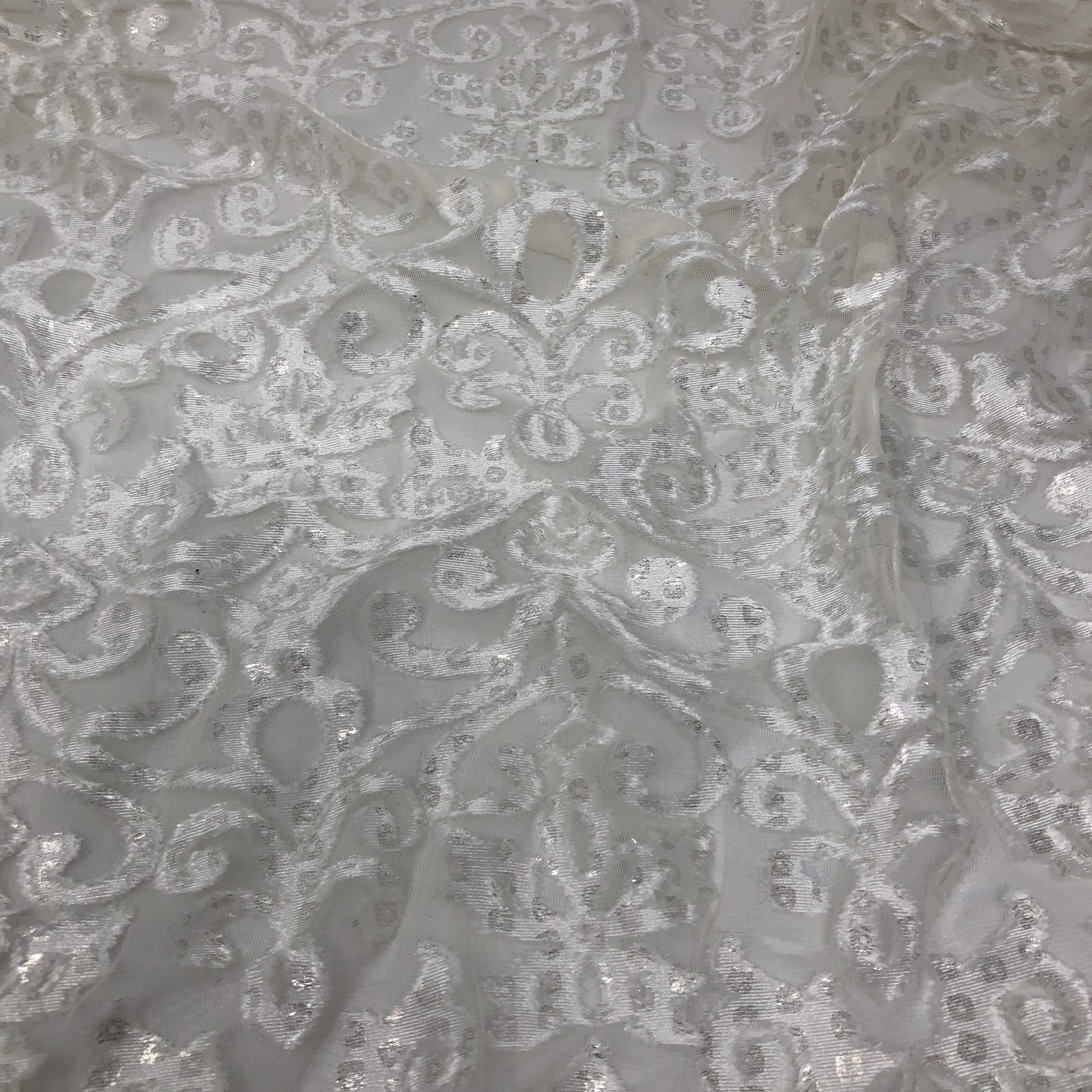 White Wallpaper Jacquard Burnout Velvet Gold Metallic Foil