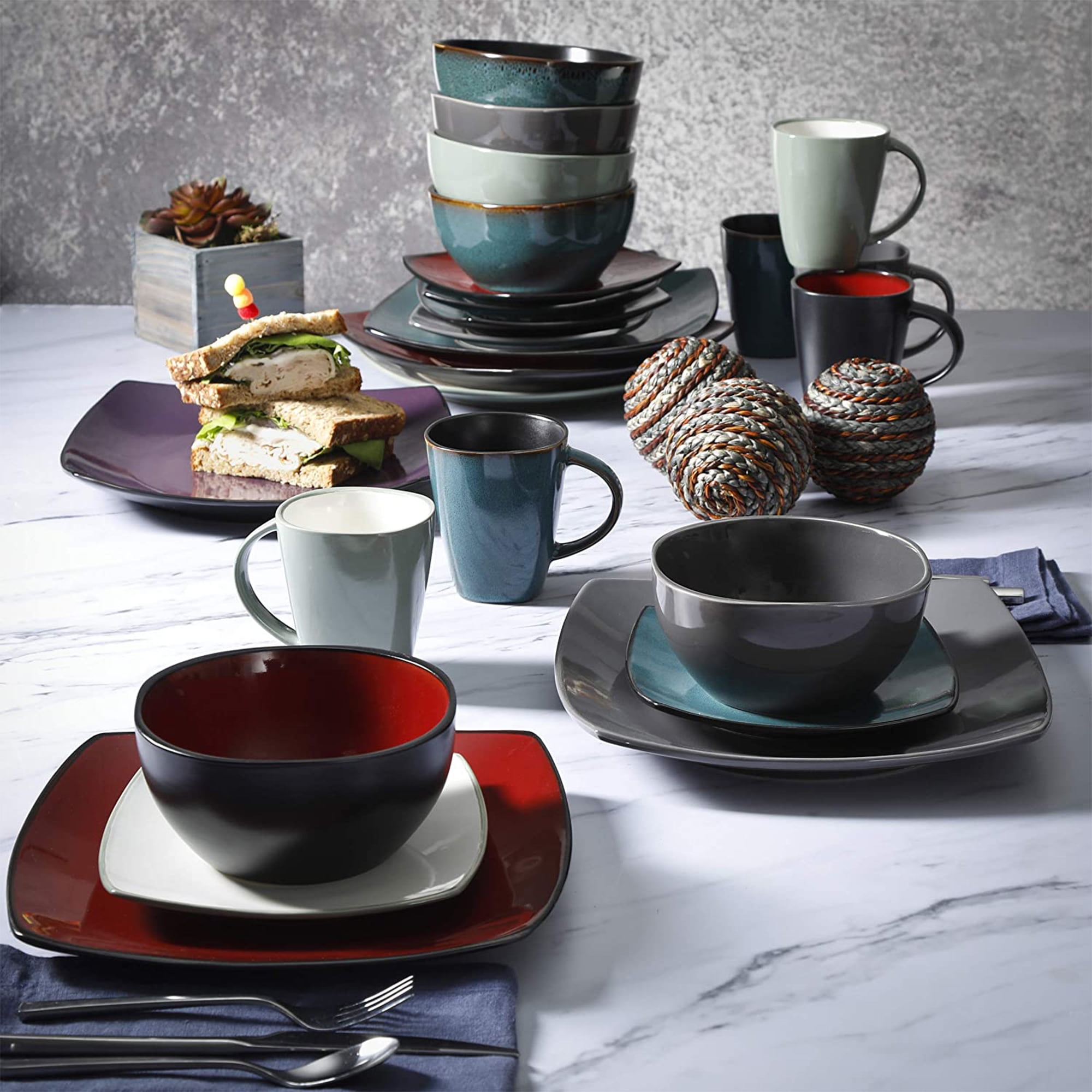 Gibson Soho Lounge Square 16-Piece Dinnerware Set, Gray