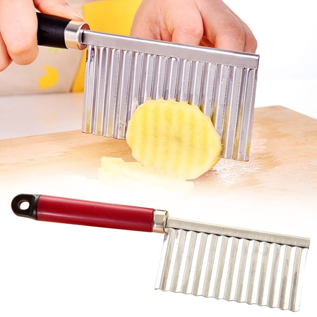 Stainless Steel Corrugated Kit, Wavy Cutter, Kitchen Tool, Curved Handle with Hang Hole, Effortless Vegetable Slicing, Professional Chef Utensil, Home Cooking Essential, Durable and Easy Clean