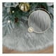 thumbnail image 3 of Pie de Arbol de Navidad Afelpado, Falda para Árbol Tipo Piel Artificial Esquimal (Gris, Chico), 3 of 6