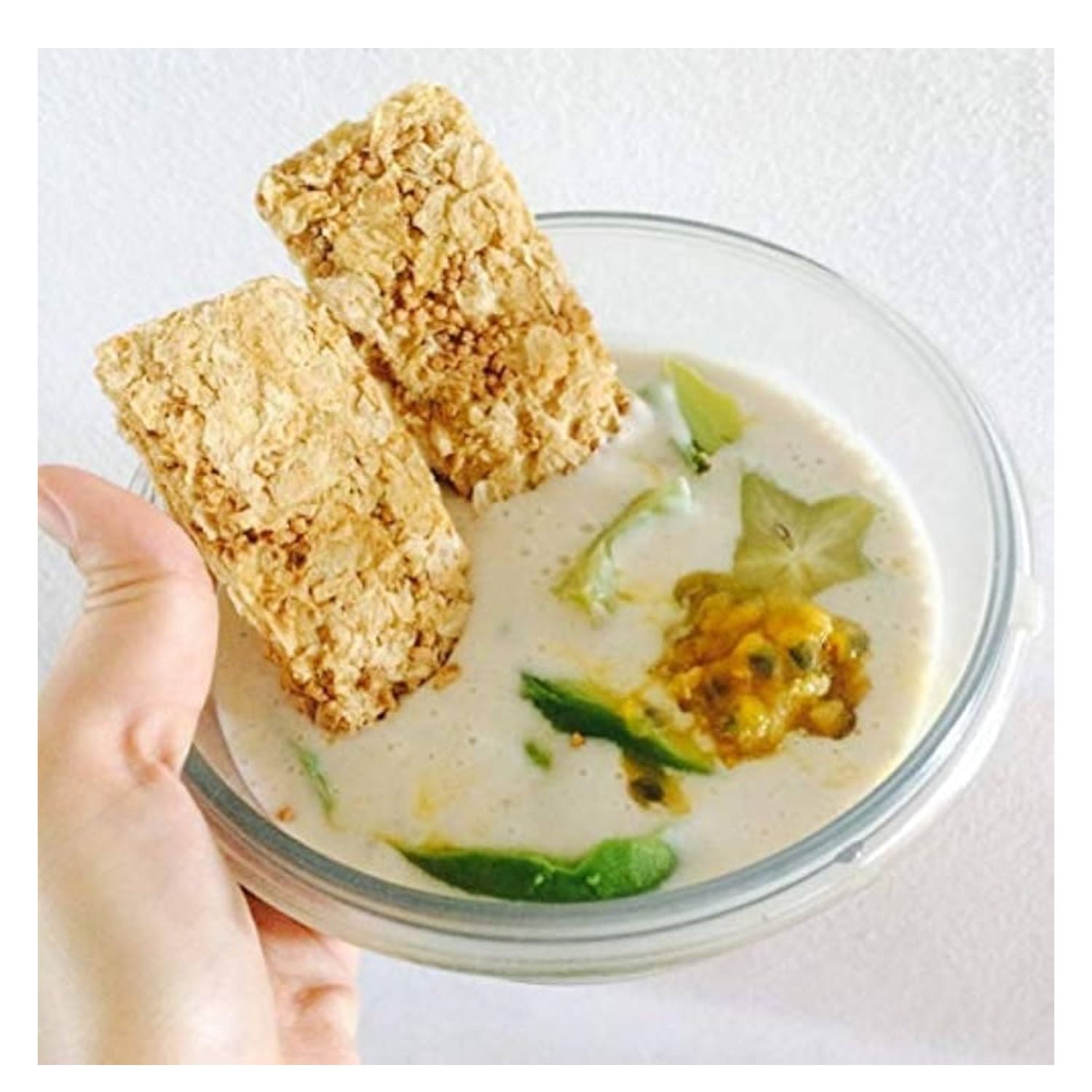 Sanitarium Weet-Bix (Value Pack of 4 x 1.2kg/72 BIX) Australia's Favourite Breakfast Cereal with Fantastic Texture and Delicious Taste, 97% Wholegrain wheat ... Goodness and Energy