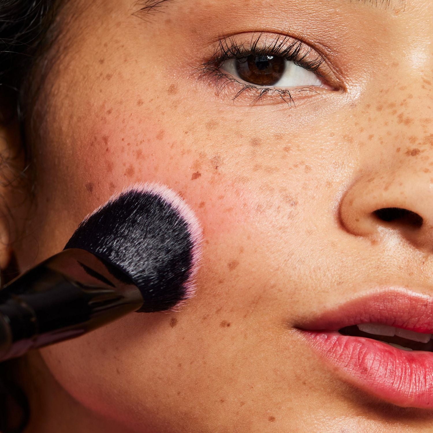 e.l.f. Cosmetics Stain & Tint Blending Brush, Synthetic bristles