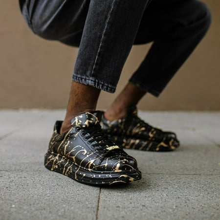 

Cali in Black & Gold