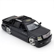 Dub City 1:18 Scale Diecast Replica of the Cadillac Escalade EXT