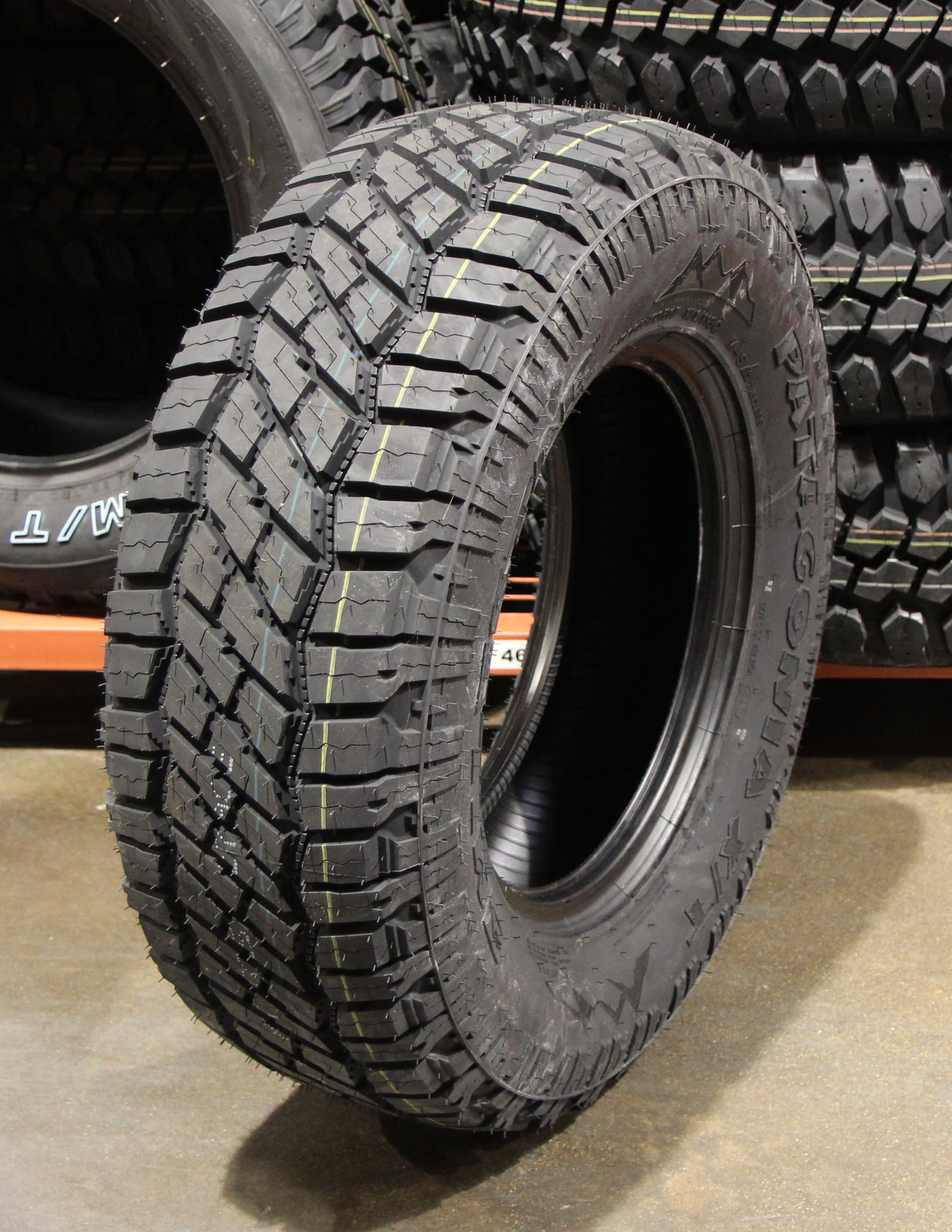 Milestar Patagonia X/T Rugged Terrain Tire(s) 265/70R17 XL 120Q BSW
