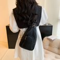 thumbnail image 4 of Bolso de pecho de mujer de cuero suave simple y moderno, bolso cruzado de cuero para mujer, mochila pequeña informal con múltiples compartimentos para viajeros, 4 of 6