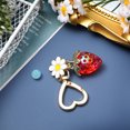 thumbnail image 4 of Raindrops Charm Llavero Fresa Con Anillo Y Margarita Para Accesorios Y Regalos, 4 of 8