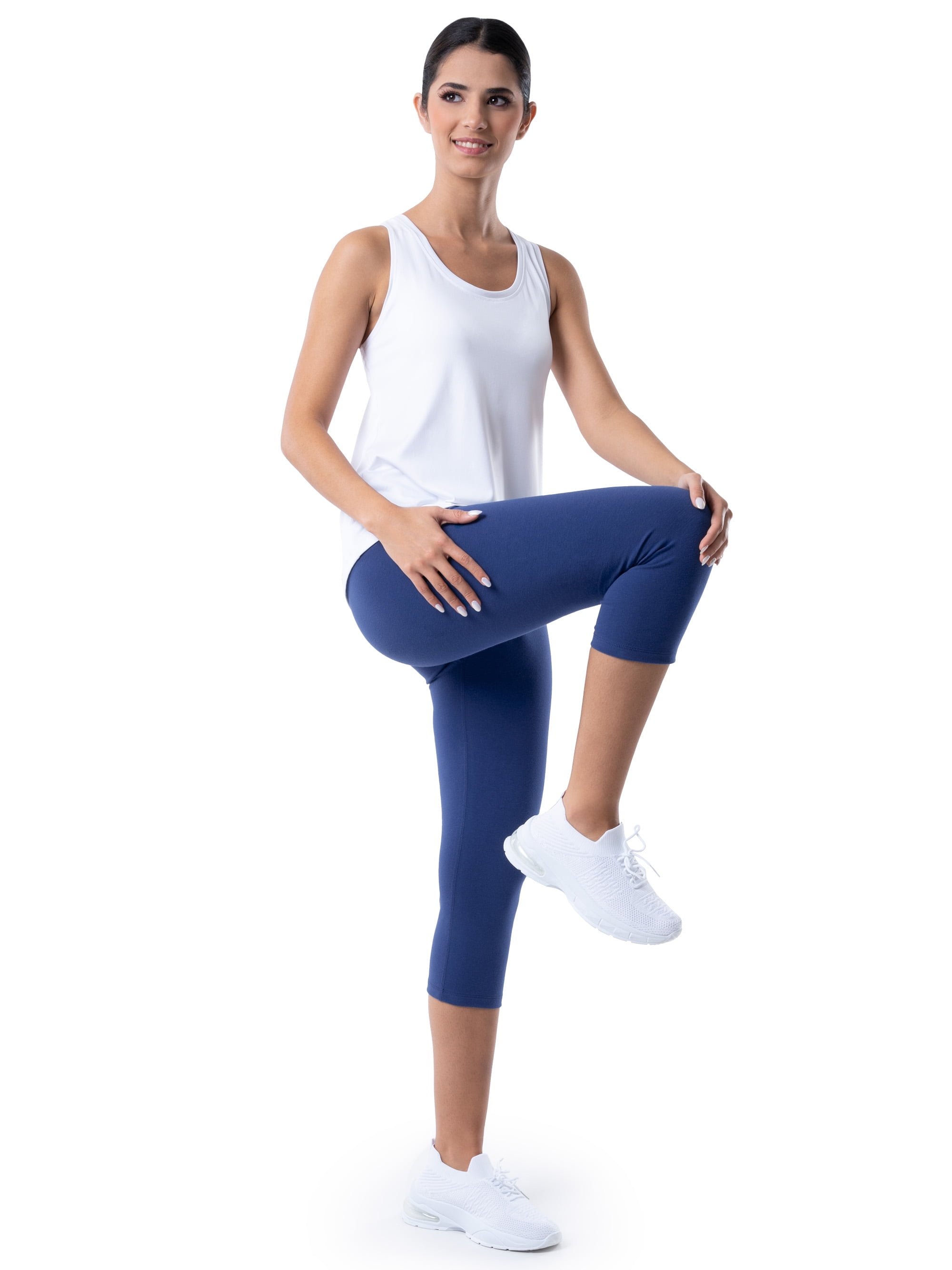 Athletic Works Women's and Women's Plus Active Dri-Works Capri Leggings, Sizes S-5X