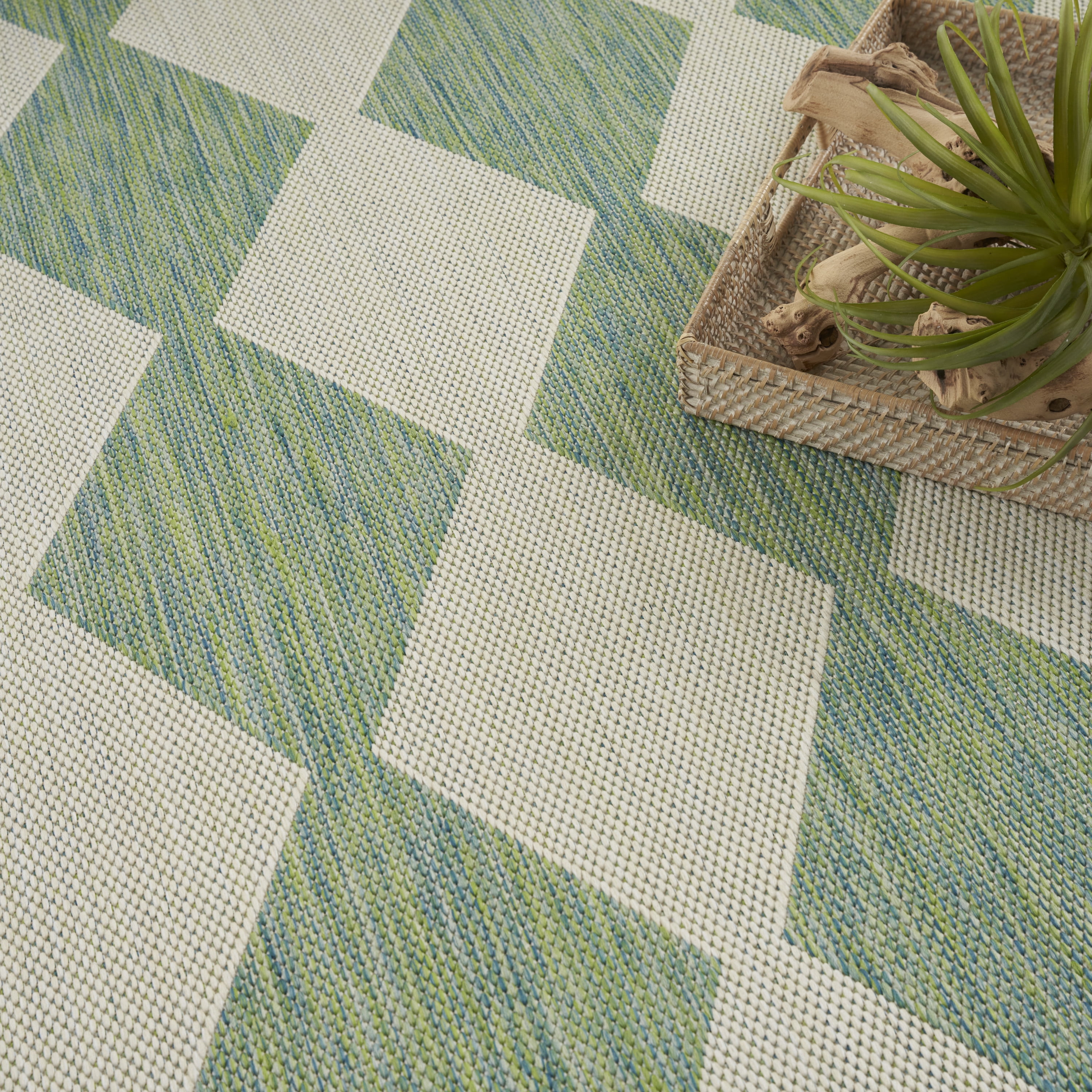 Nourison Positano Indoor/Outdoor Blue Green 5' x 7' Area Rug (5x7)