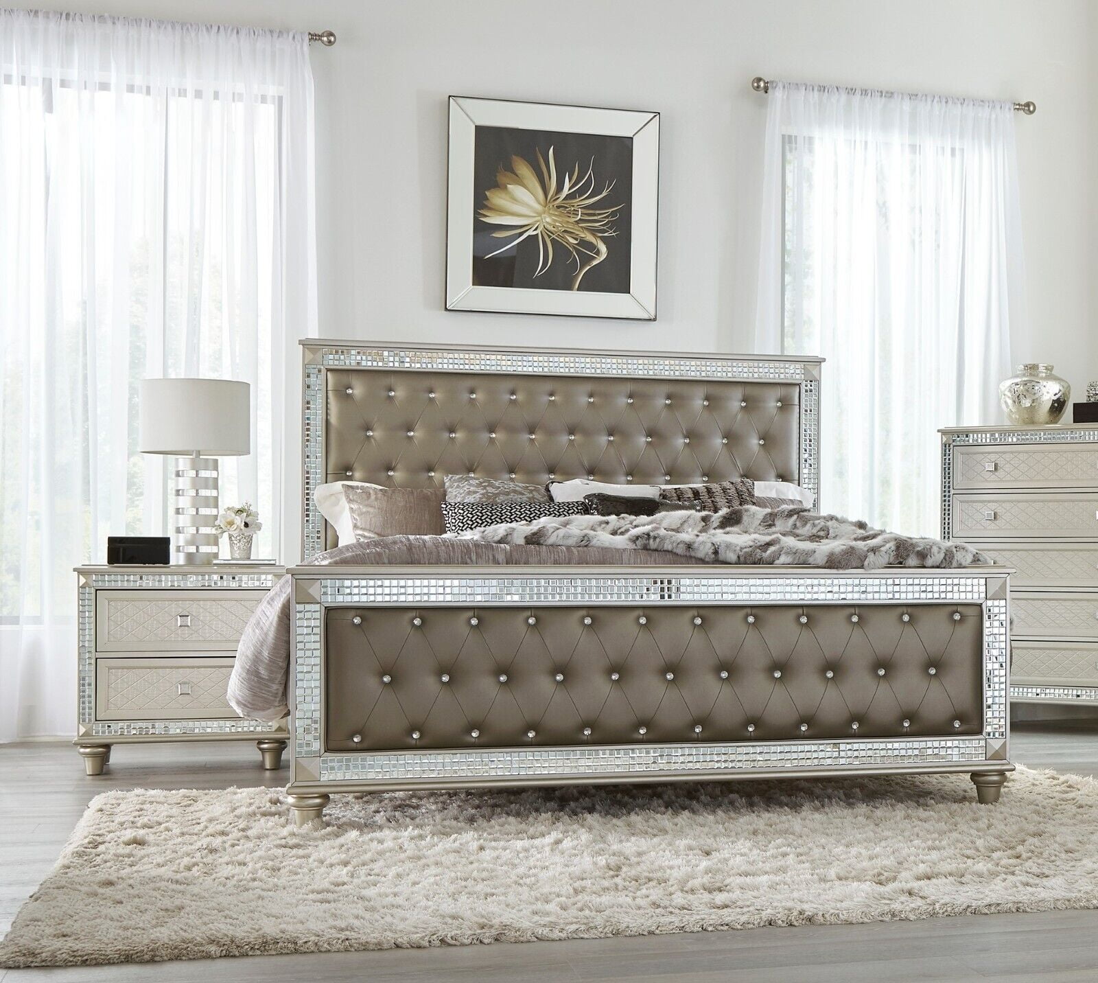 Elegant Style Bedroom Furniture Set 3pc King Bed Nightstands