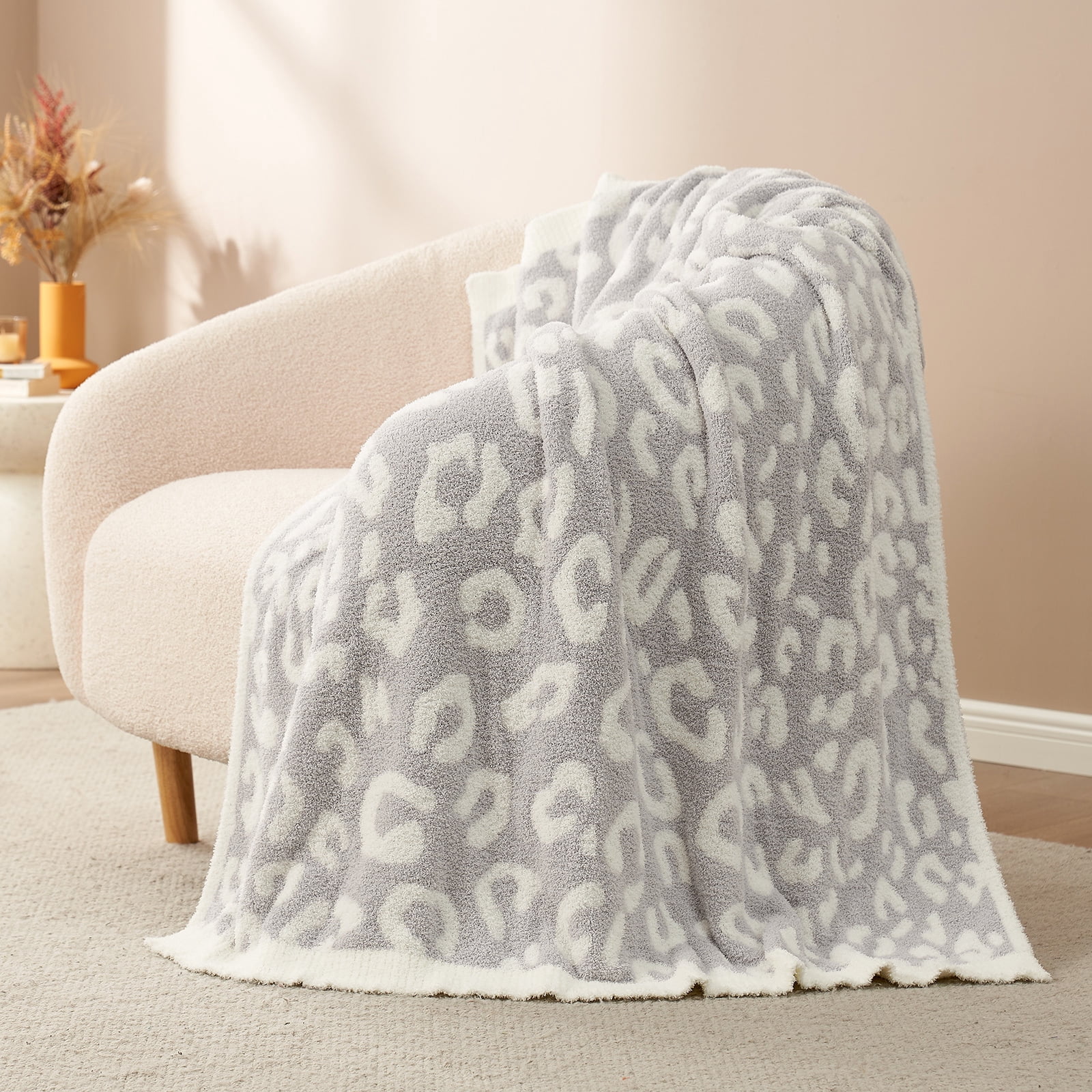 Snuggle Sac Modern Gray Leopard Microfiber Throws, 90" x 90"