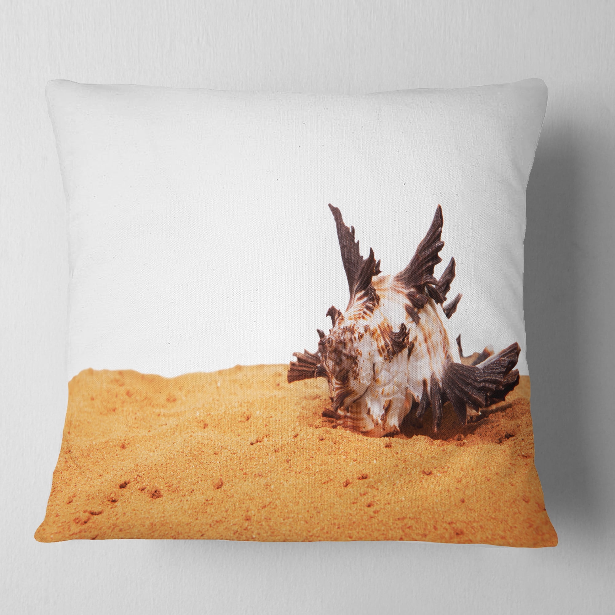 Designart Large Sea Shells on Sand - Seascape Throw Pillow - 18x18