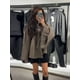 thumbnail image 3 of Abrigo de lana con cuello de capa empalmado para mujer, chaqueta informal de manga larga, holgada y elegante, ropa de abrigo femenina a la moda para otoño, novedad de 2024, 3 of 5