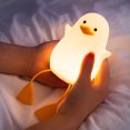 thumbnail image 1 of Luz de noche de pato, linda lámpara de silicona para ni?os, luz de noche de silicona suave para ni?os, lámpara táctil LED USB, decoración de dormitorio para ni?os, como regalo de cumplea?os de Navidad para ni?os y ni?as LingWen 1327534082302, 1 of 1