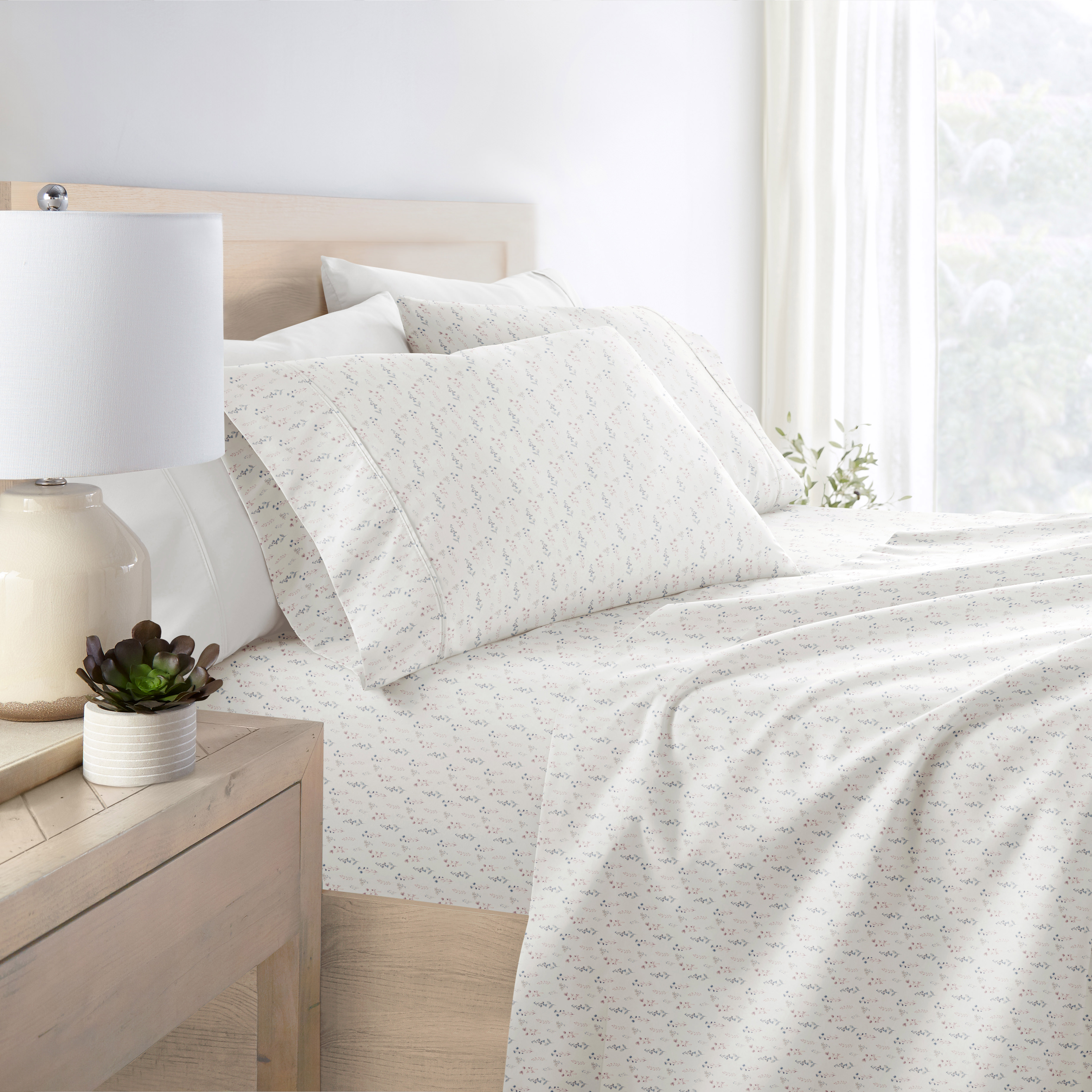 Noble Linens 4 Piece Pattern Microfiber Bed Sheets Set, Ivory Painted Meadow, Twin