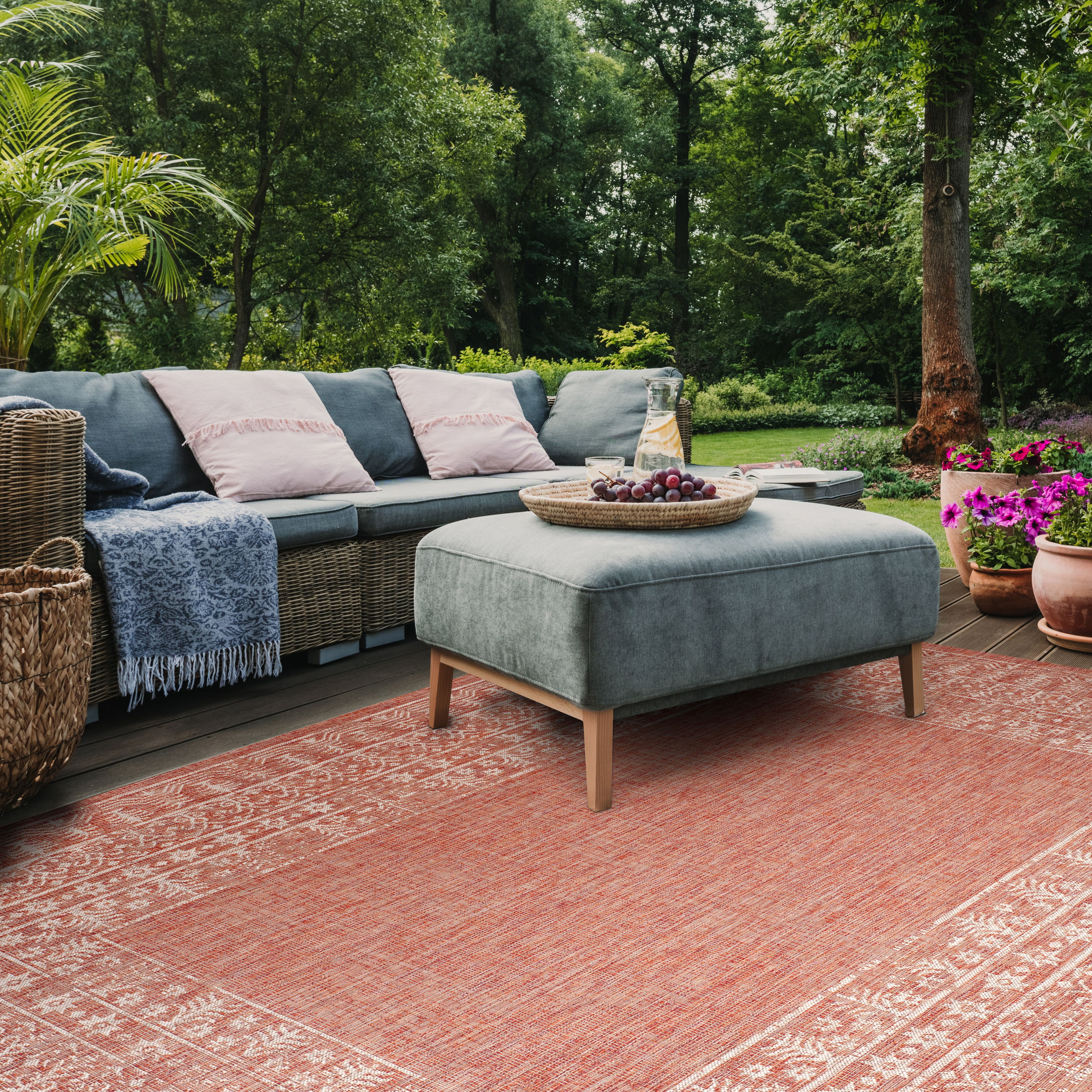 Safavieh Courtyard Jolyon Bordered Indoor/Outdoor Area Rug, Red/Beige, 8' x 11'
