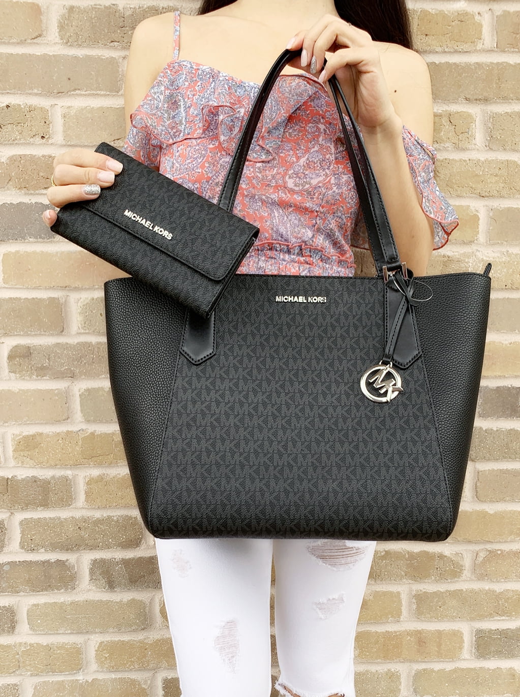 michael kors large zip tote