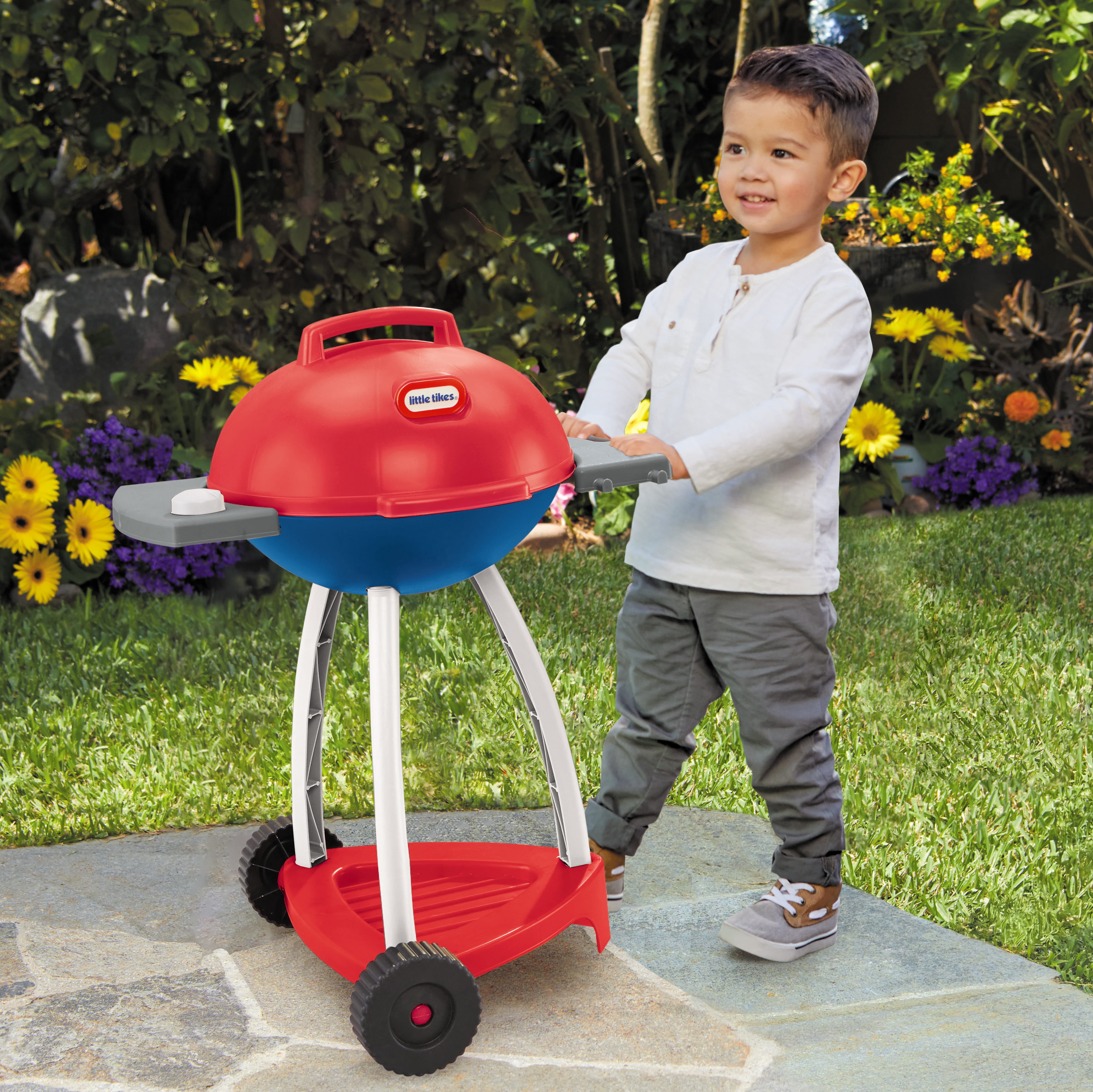 Little Tikes Sizzle & Serve Grill – Red, White & Blue, 14 Accessories, Little Chef Interactive Cooking Playset for Kids and Toddlers